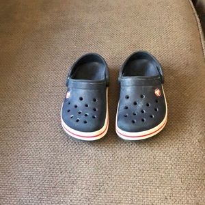 Toddler crocs size 6-7